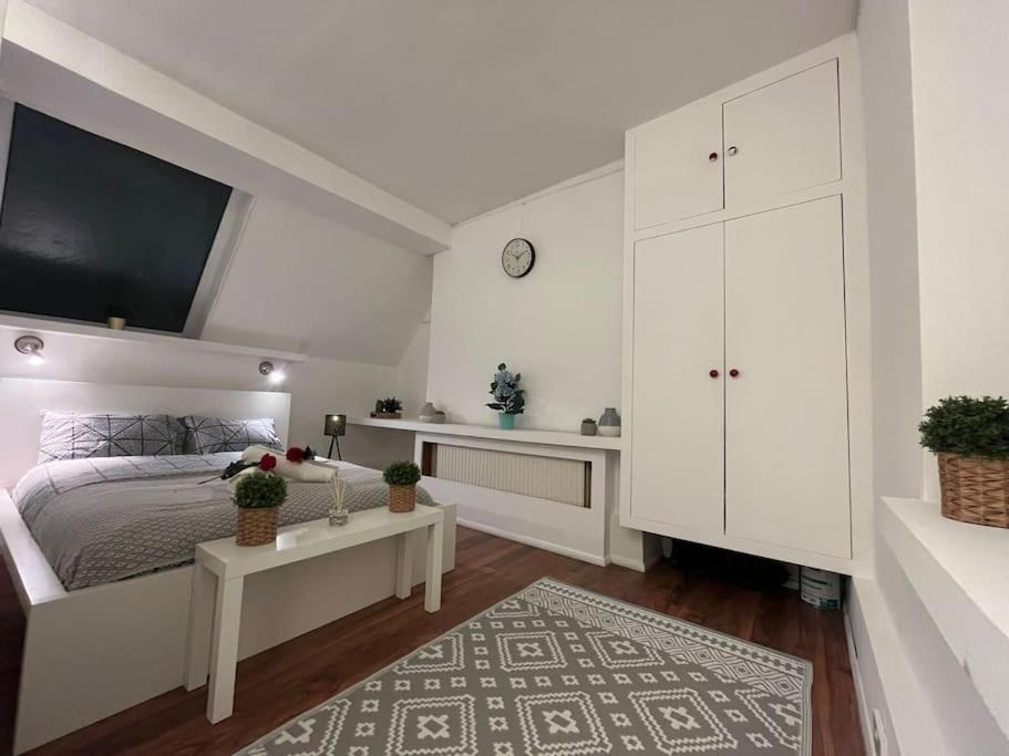 Modern Cosy Studio In Barbican - Green - F2 Apartment Лондон Екстериор снимка
